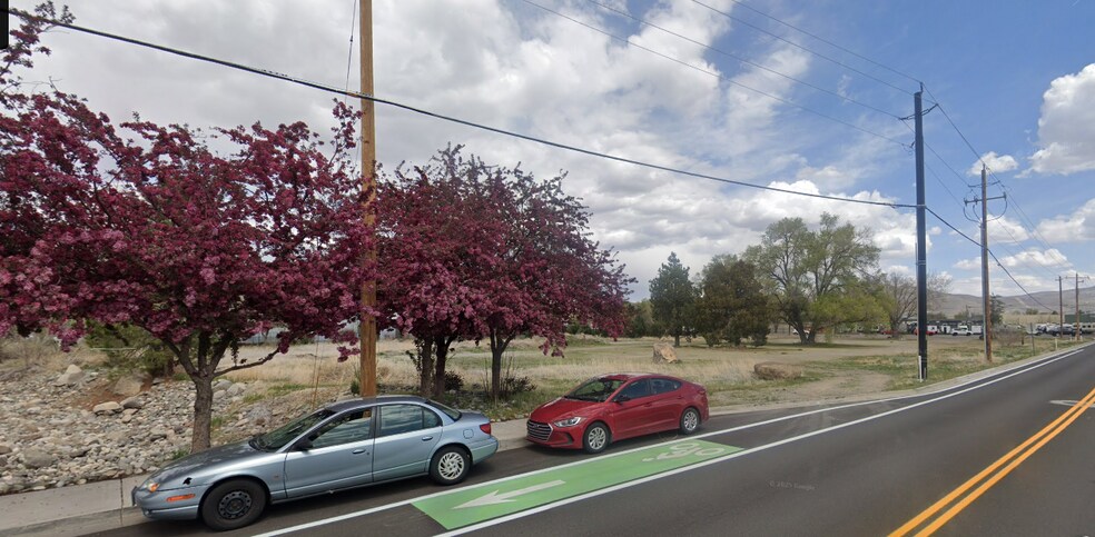 9495 S Virginia St, Reno, NV à louer - Photo du bâtiment - Image 2 de 3