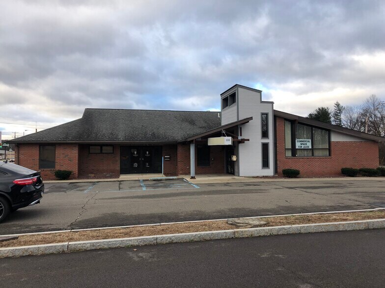 679 Carey Ave, Hanover Township, PA à louer - Photo du bâtiment - Image 2 de 7