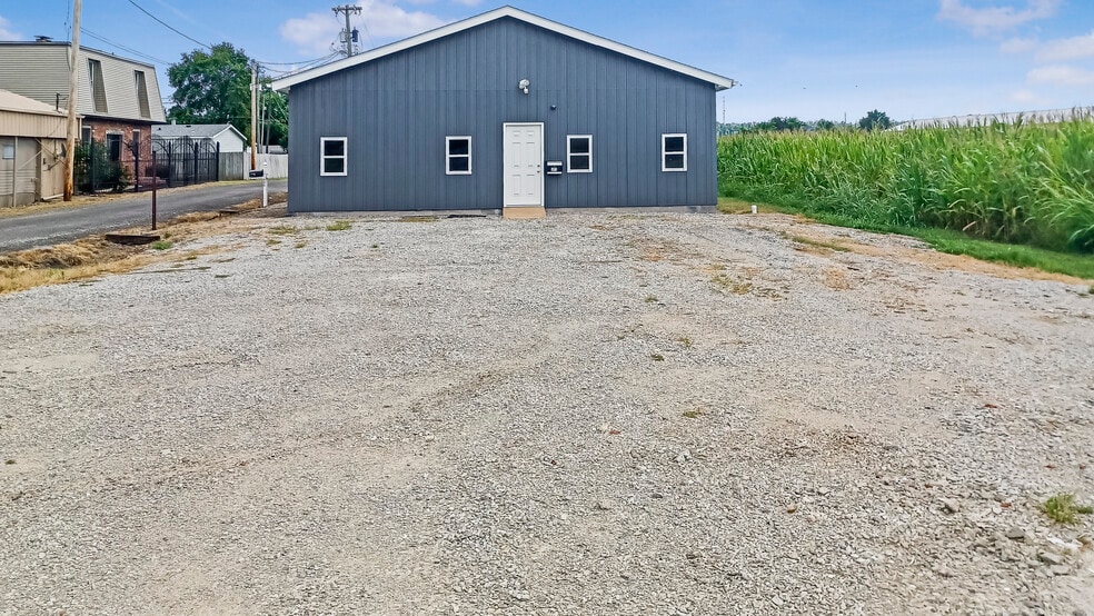 605 Railroad St, Dupo, IL for lease - Building Photo - Image 3 of 20