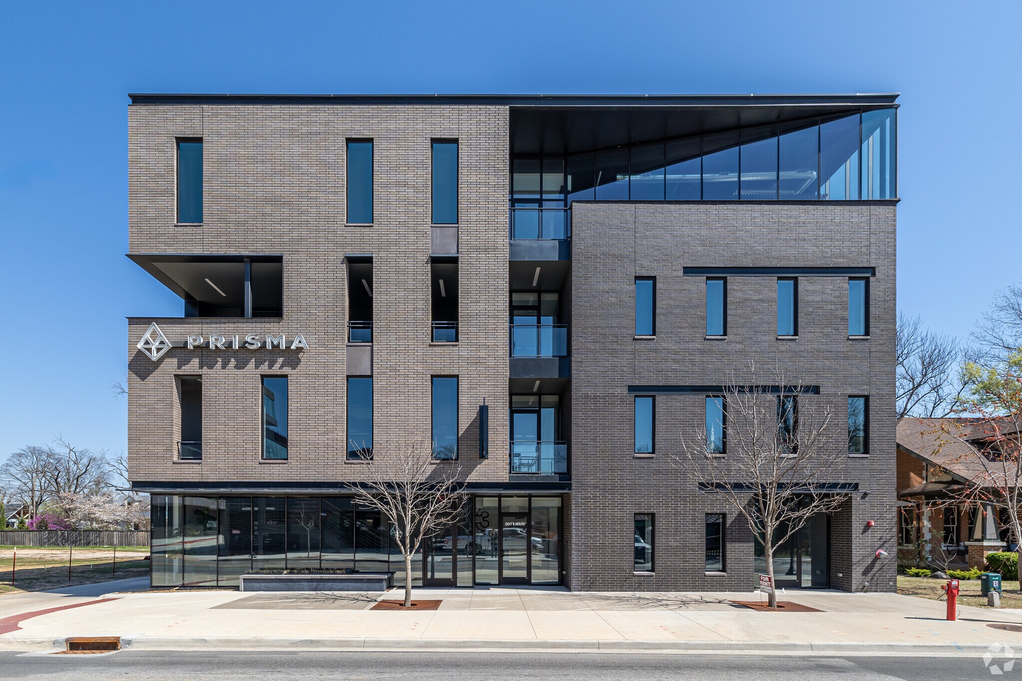 307 S Main St, Bentonville, AR à louer Photo du bâtiment- Image 1 de 9