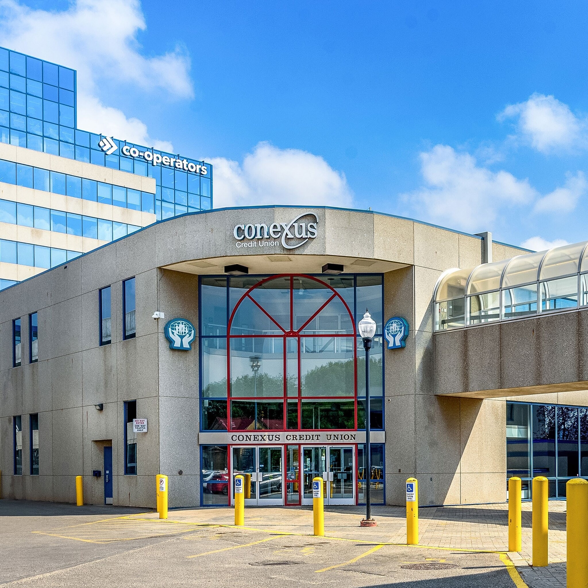 1960 Albert St, Regina, SK for lease Primary Photo- Image 1 of 5