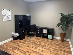 1186 Eglin Pky, Shalimar, FL for lease Interior Photo- Image 2 of 4