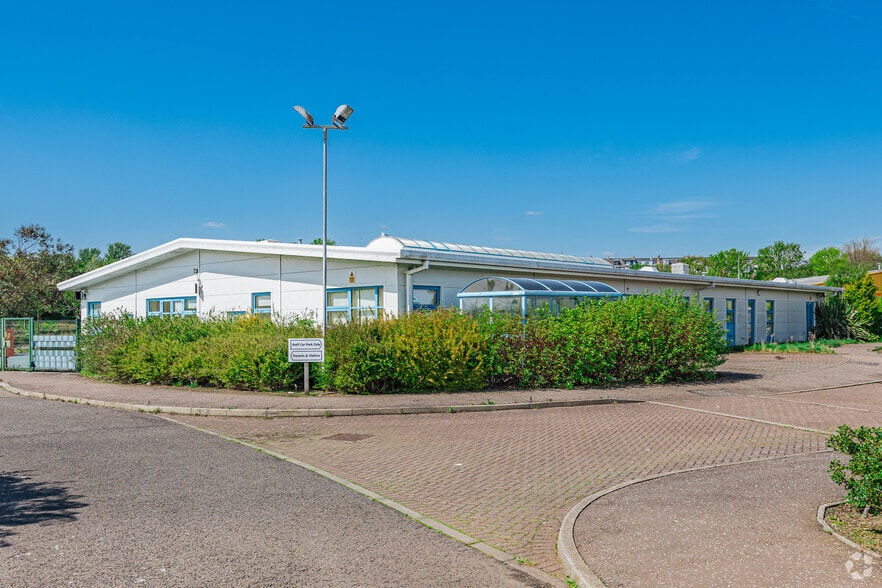 Ajax Way, Methil for lease - Primary Photo - Image 1 of 2