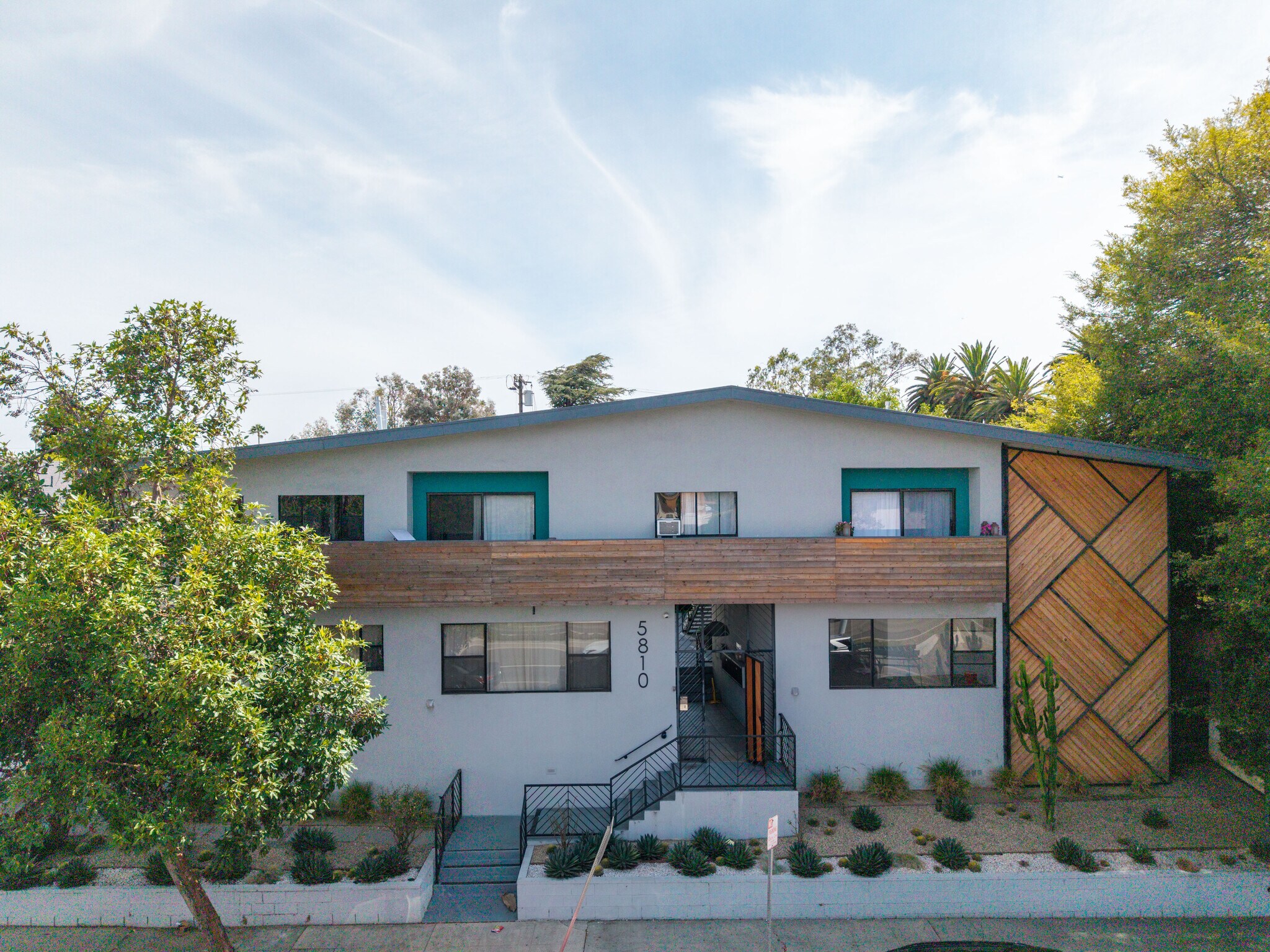 5810 San Vicente Blvd, Los Angeles, CA à vendre Photo du bâtiment- Image 1 de 31