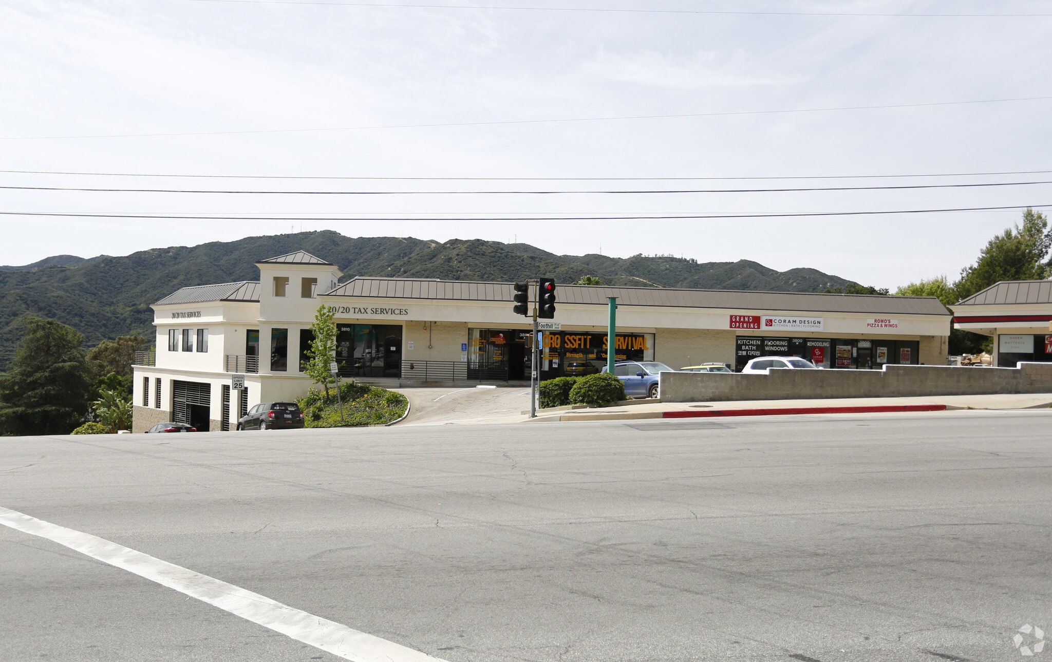 3800 Foothill Blvd, Glendale, CA for lease Primary Photo- Image 1 of 2