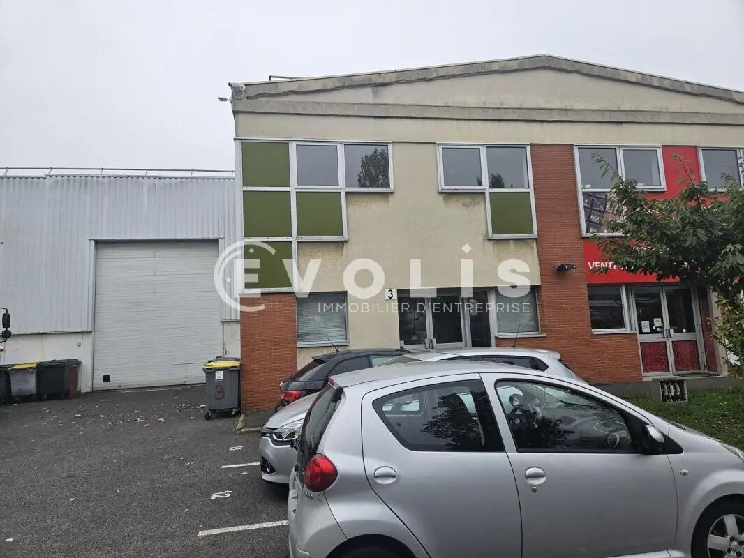 Flex in Chilly-Mazarin for lease Building Photo- Image 1 of 11