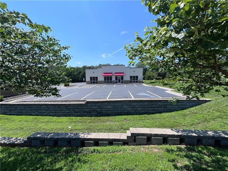 8576 N Green Hills Rd, Kansas City, MO for sale Building Photo- Image 1 of 14