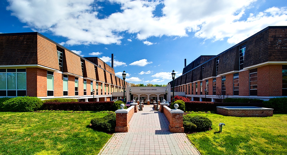 4611-4701 Sangamore Rd, Bethesda, MD à louer - Photo du bâtiment - Image 1 de 5