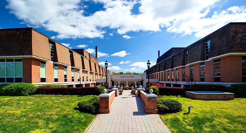 4611-4701 Sangamore Rd, Bethesda, MD à louer Photo du bâtiment- Image 1 de 6