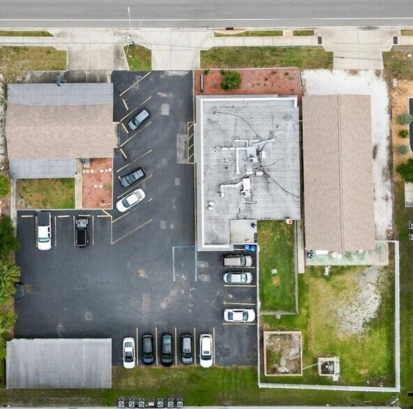 Walsingham Rd Redevelopment portfolio of 3 properties for sale on LoopNet.ca - Building Photo - Image 3 of 7