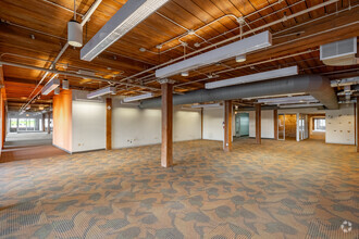 600 W Fulton St, Chicago, IL for lease Interior Photo- Image 2 of 4