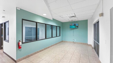 348-350 N Nellis Blvd, Las Vegas, NV for lease Interior Photo- Image 2 of 9