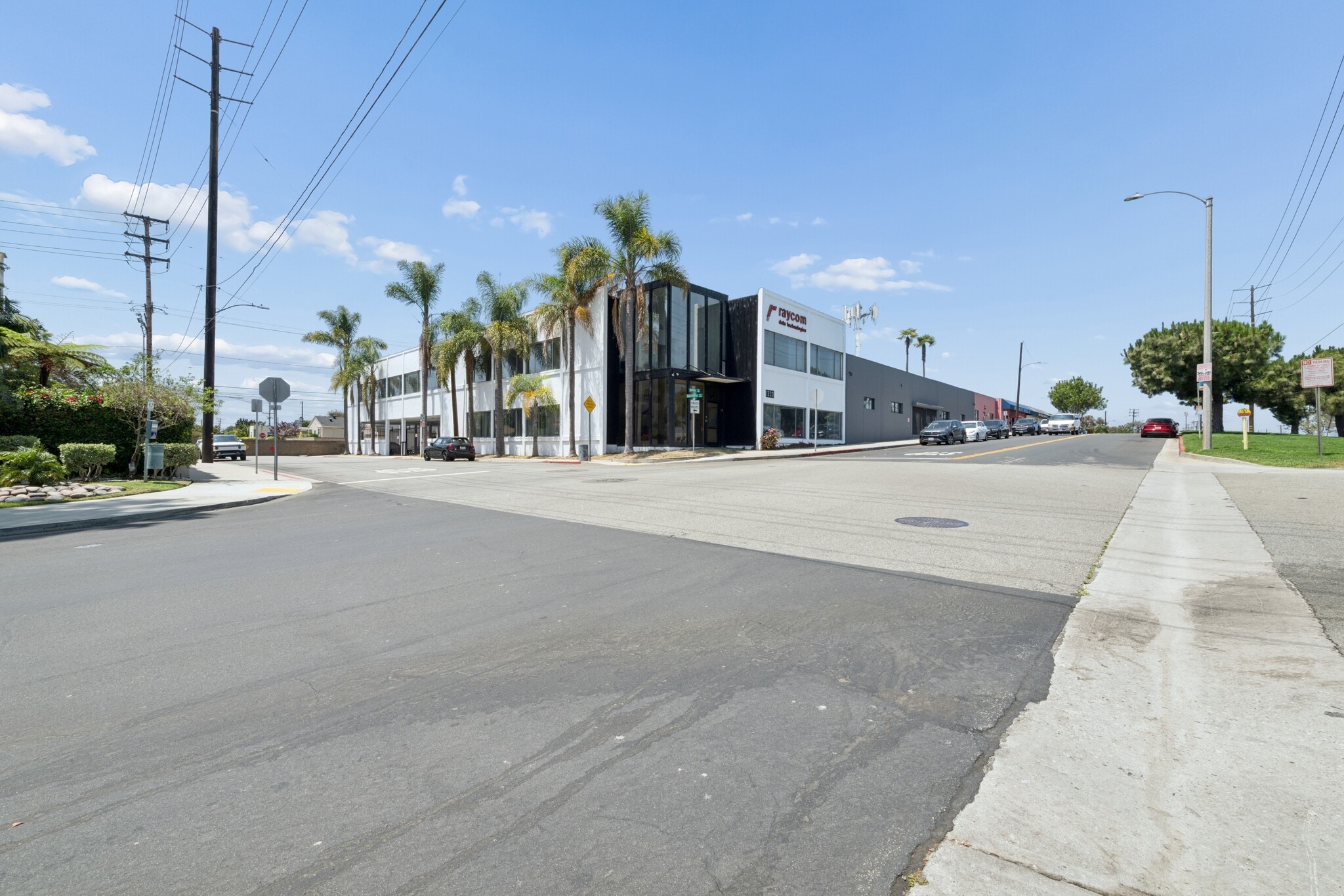 1320 E Imperial Ave, El Segundo, CA à vendre Photo du bâtiment- Image 1 de 32