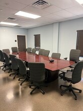 355 W Round Bunch Rd, Bridge City, TX for lease Interior Photo- Image 2 of 27