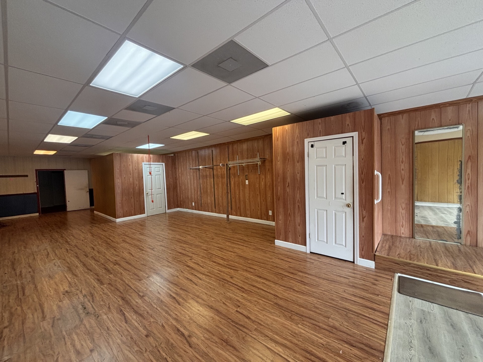 125 N Mechanic St, Pendleton, SC for lease Interior Photo- Image 1 of 2