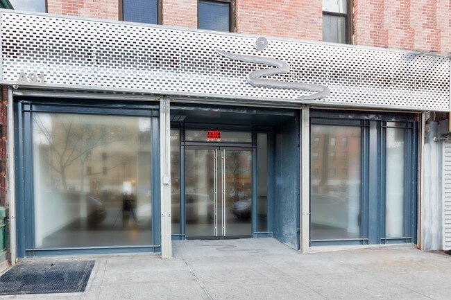 Plus de détails pour 91 Allen St, New York, NY - Commerce de détail à louer