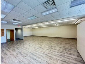1410-1450 E Wisconsin St, Portage, WI for lease Interior Photo- Image 2 of 4