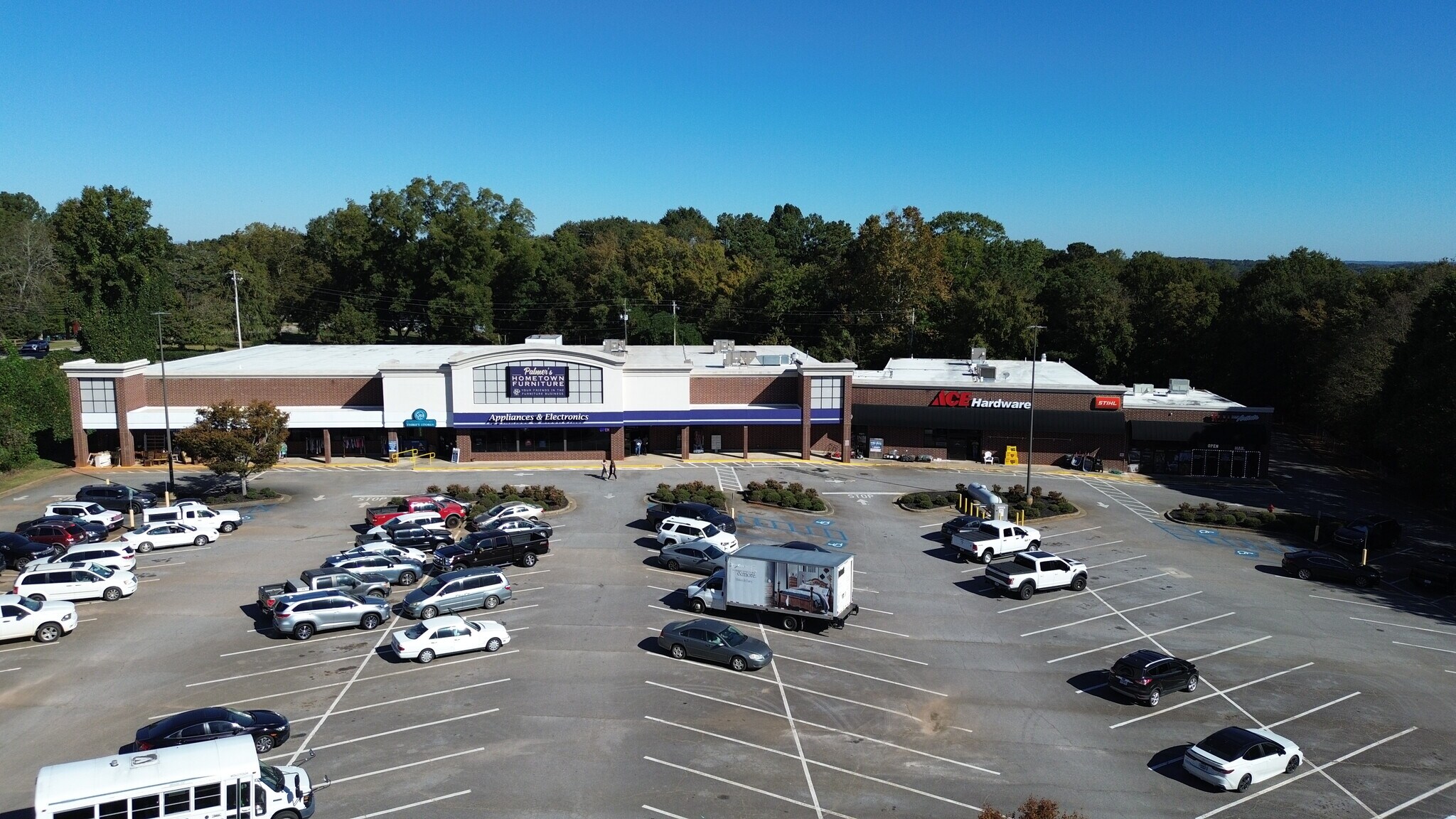 200 Homer Rd, Commerce, GA à louer Photo du bâtiment- Image 1 de 8