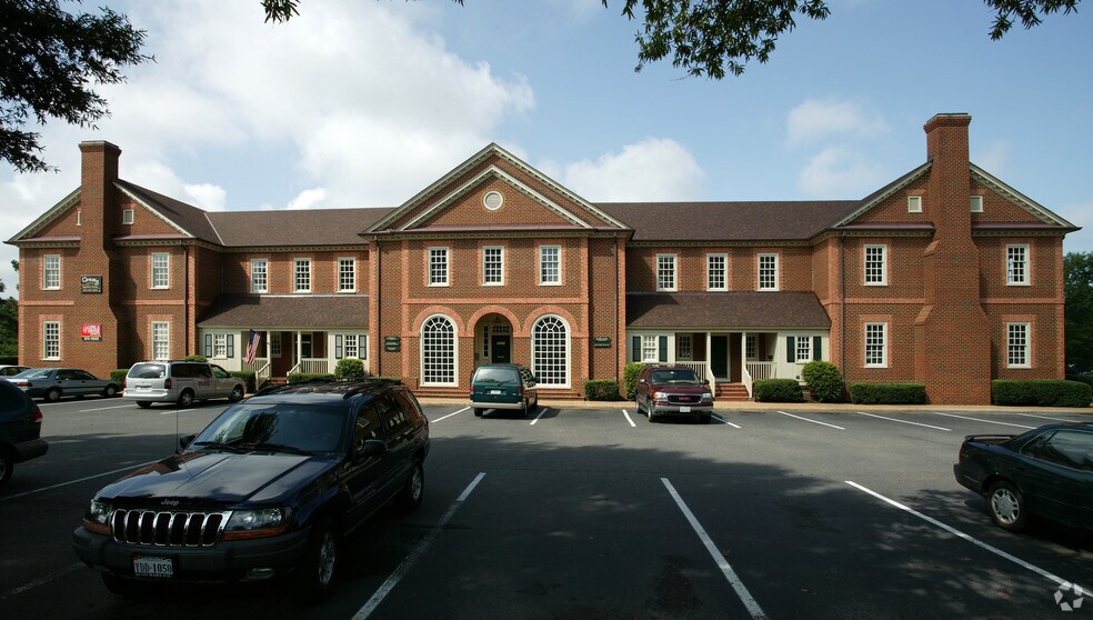 2800 buford Rd, Richmond, VA à louer - Photo du bâtiment - Image 2 de 4