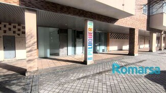 Plus de détails pour Multi-résidentiel à vendre