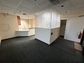 511-515 Thornhill Dr, Carol Stream, IL à louer Photo intérieure- Image 2 de 4