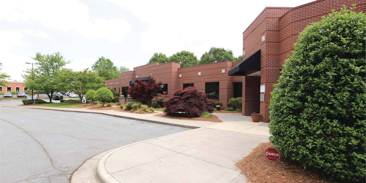 765 Highland Oaks Dr, Winston-Salem, NC for lease Primary Photo- Image 1 of 8