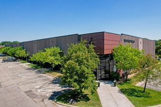 Plus de détails pour 875 Blue Gentian Rd, Eagan, MN - Industriel à louer