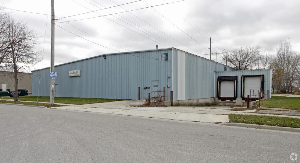 520 N Main St, Fond Du Lac, WI for lease - Building Photo - Image 2 of 2