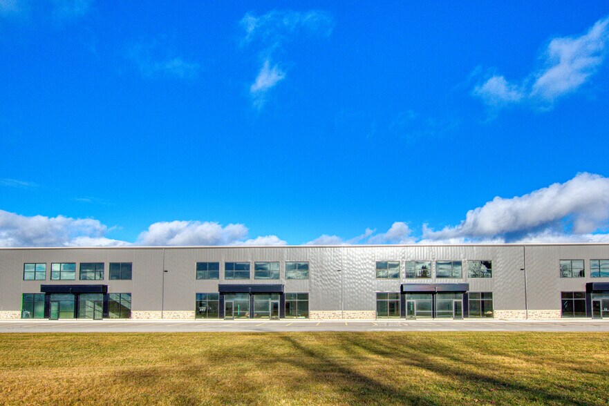 111 Gregson Crt, Fergus, ON for sale - Primary Photo - Image 1 of 1