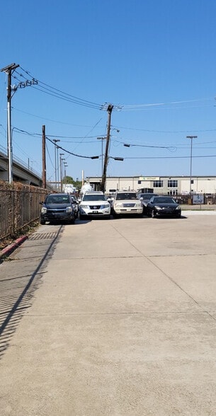 2600 Northaven Rd, Dallas, TX for lease - Building Photo - Image 2 of 5