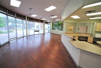 8955 N Hwy 6, Houston, TX à louer Photo intérieure- Image 1 de 8
