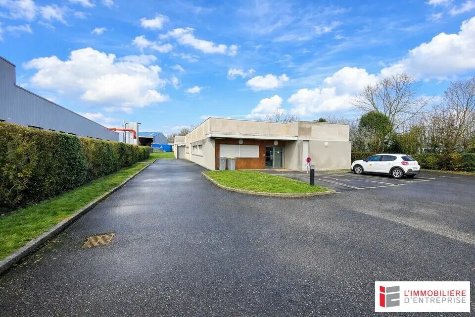 Flex in La Chapelle-des-Fougeretz for lease Primary Photo- Image 1 of 6