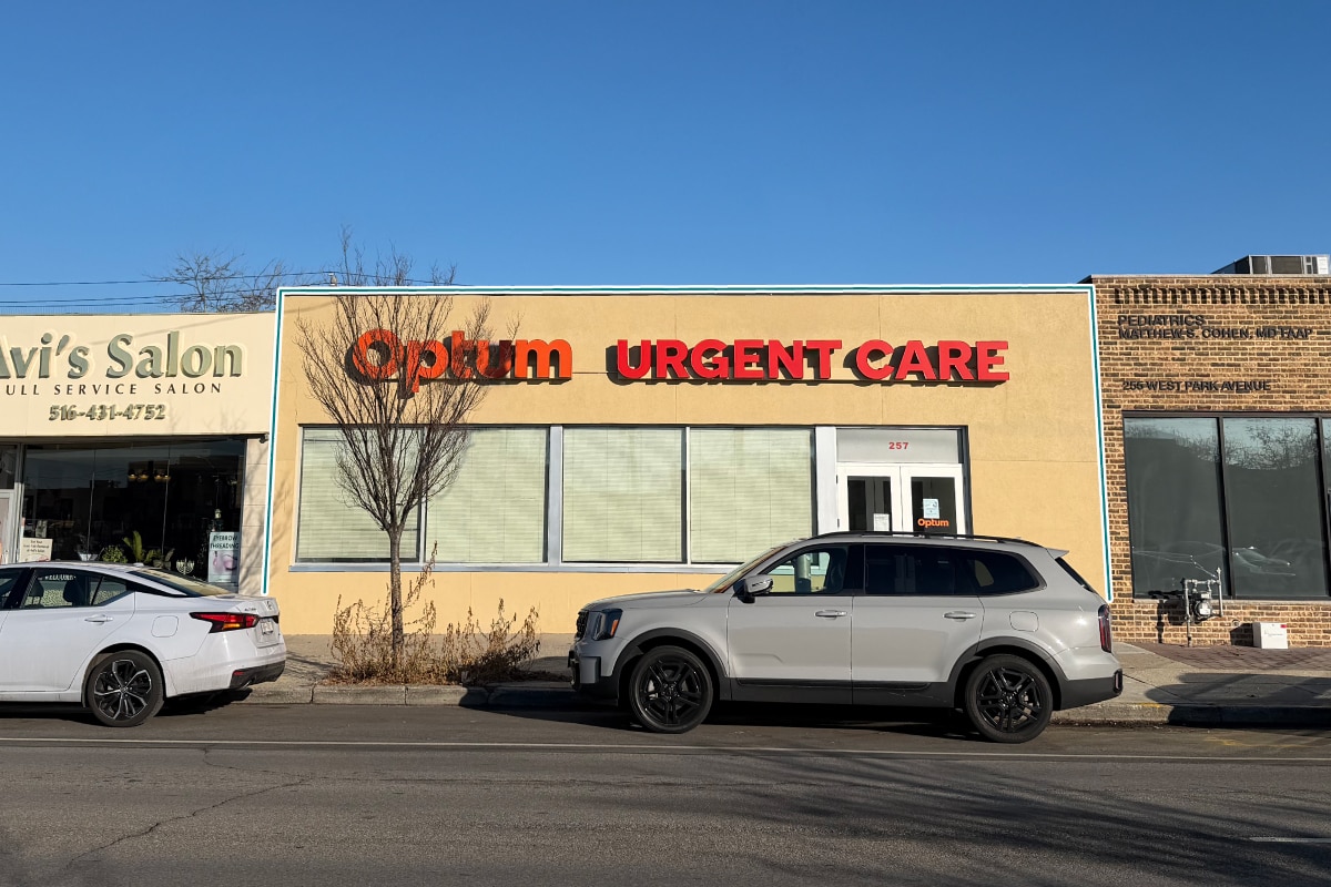 257 W Park Ave, Long Beach, NY for lease Primary Photo- Image 1 of 3