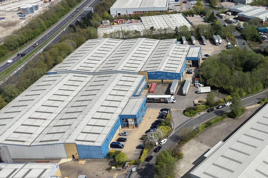Bruntcliffe Ave, Morley for lease - Building Photo - Image 2 of 3