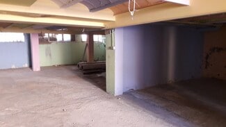 Plus de détails pour Multi-résidentiel à vendre