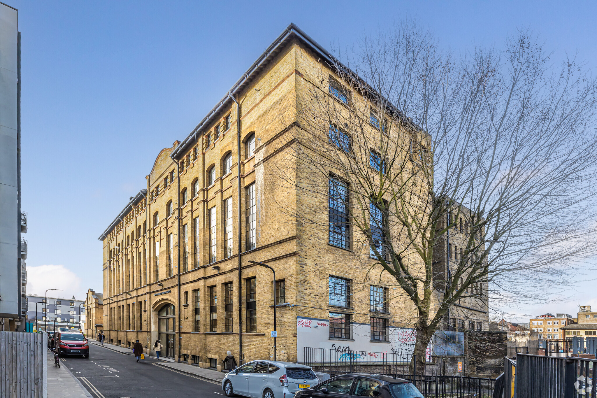 5 Tyssen St, London for lease Primary Photo- Image 1 of 28