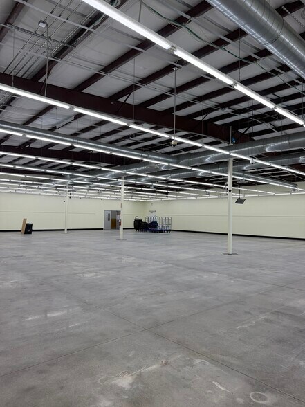 2128 N Washington Blvd, Sarasota, FL for lease - Building Photo - Image 3 of 5