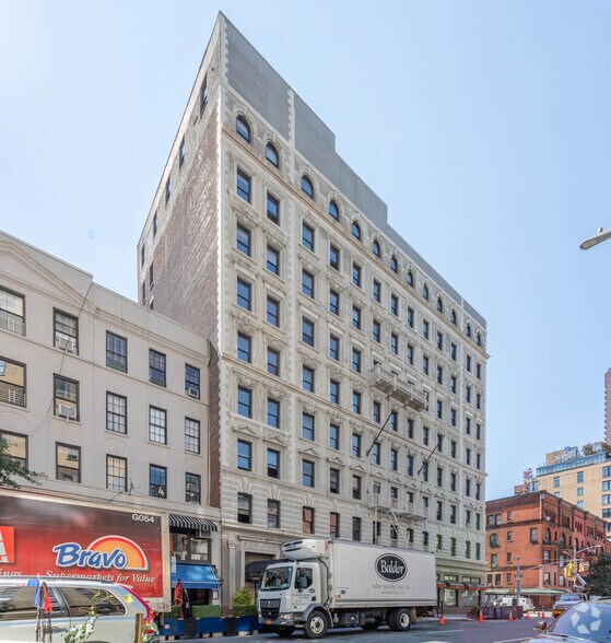 1295 Madison Ave, New York, NY à louer - Photo du bâtiment - Image 3 de 4