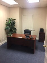 2455 Hollywood Blvd, Hollywood, FL for lease Interior Photo- Image 2 of 2