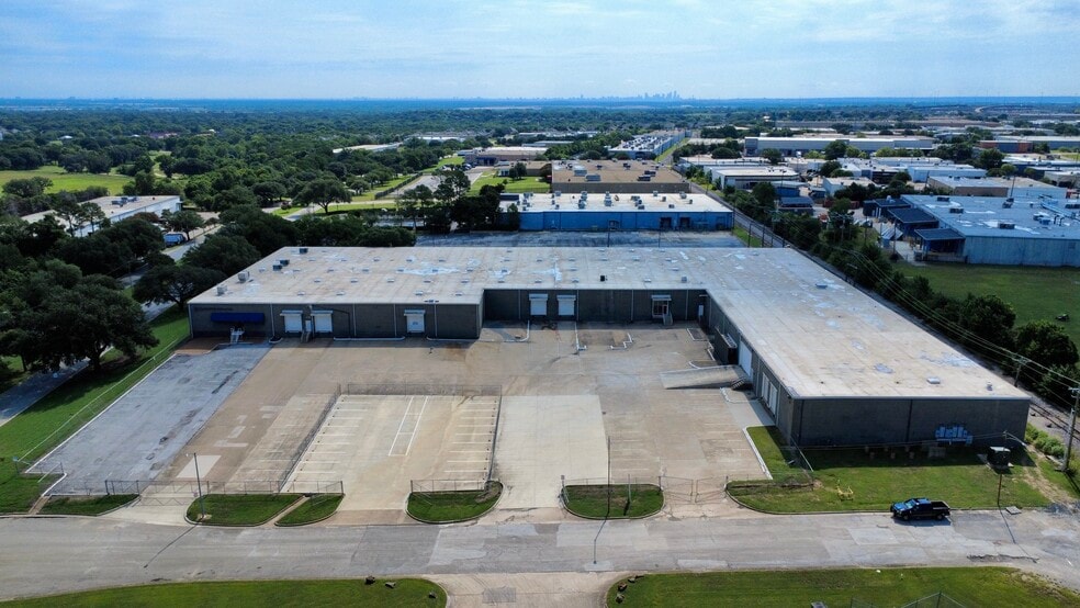 1170 109th St, Grand Prairie, TX for lease - Building Photo - Image 2 of 9