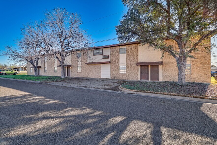 1728 Pulliam St, San Angelo, TX à vendre - Photo du bâtiment - Image 2 de 59