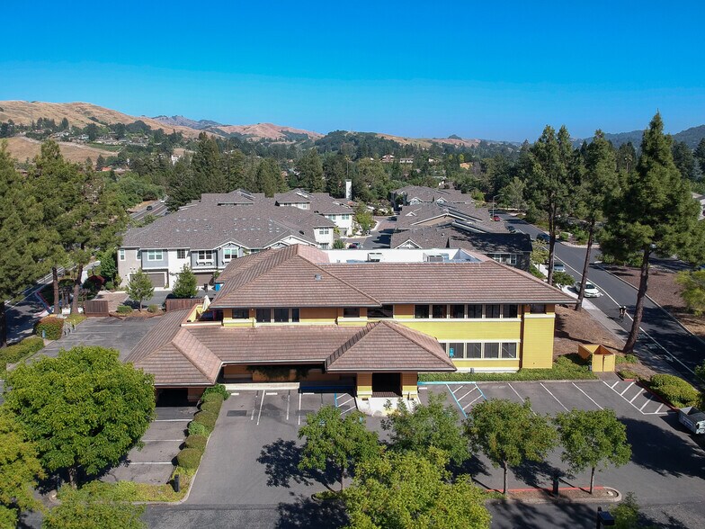 1150 Moraga Way, Moraga, CA à louer - Photo du bâtiment - Image 2 de 10