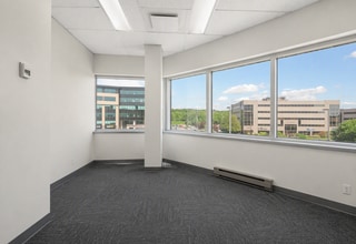 1305 Boul Lebourgneuf, Québec, QC for lease Interior Photo- Image 2 of 5