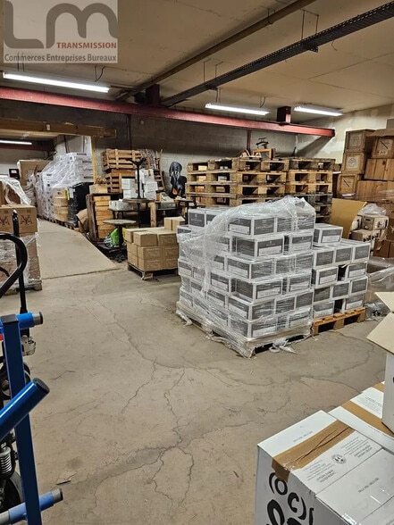 Flex in Ivry-sur-Seine for lease - Interior Photo - Image 2 of 4