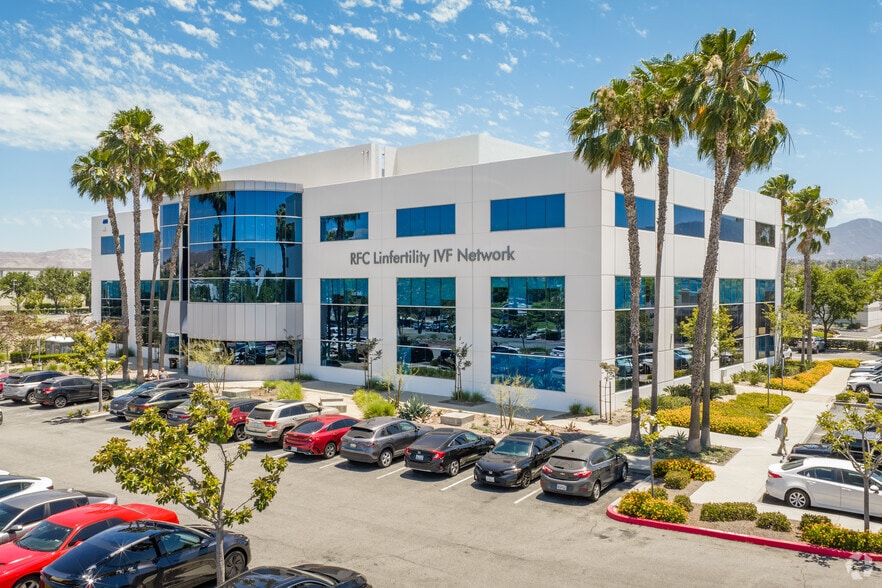 400 E Rincon St, Corona, CA for sale - Building Photo - Image 1 of 11