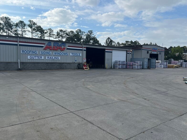 3961 Wesley St, Myrtle Beach, SC à louer - Photo du bâtiment - Image 2 de 14