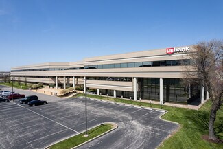 Plus de détails pour 3301 S Rider Trail, Earth City, MO - Bureau à louer