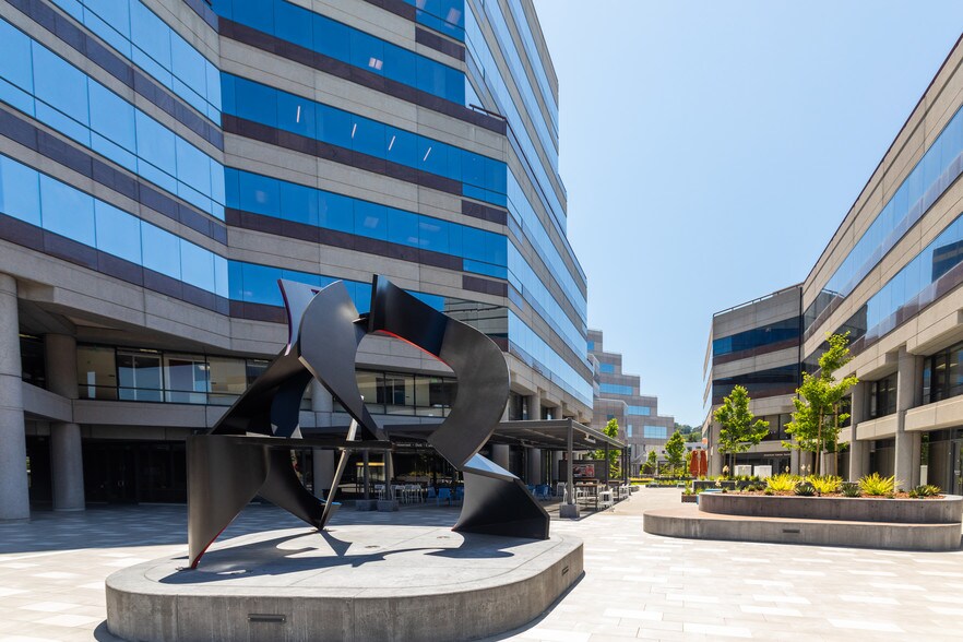 2185 N California Blvd, Walnut Creek, CA à louer - Photo du bâtiment - Image 2 de 12