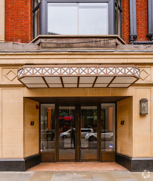 63-77 Brompton Rd, Londres à louer - Photo du bâtiment - Image 3 de 5