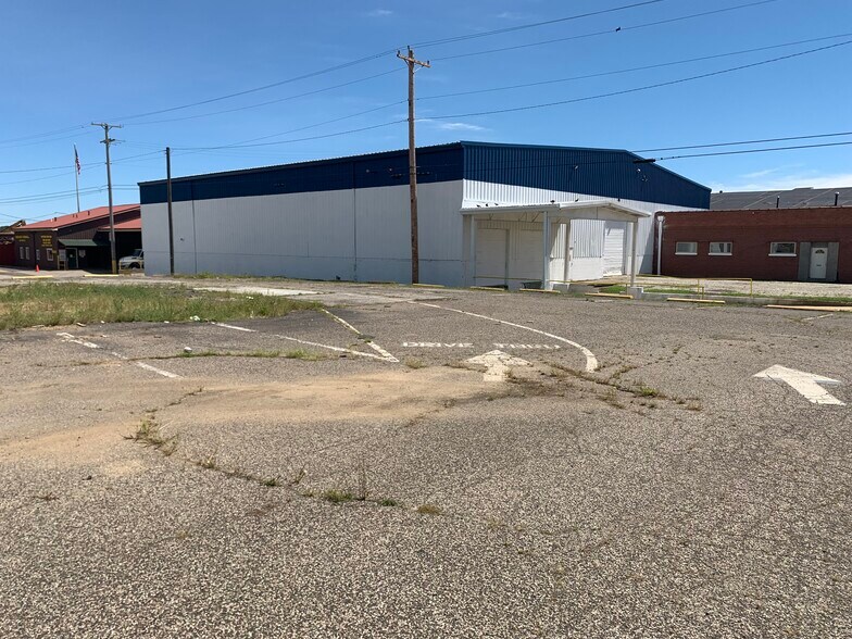 2420 Gallia St, Portsmouth, OH à vendre - Photo du bâtiment - Image 2 de 8